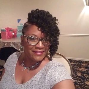 Meet your Posher, Simon